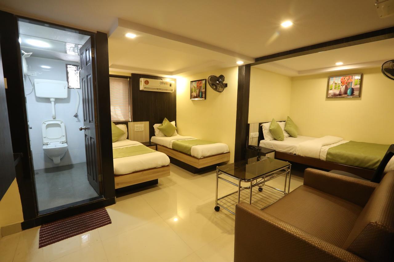 Hotel Happyland Mumbai Ruang foto